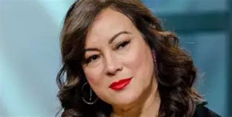 Jennifer Tilly’s Measurements: Bra Size, Height, Weight and More